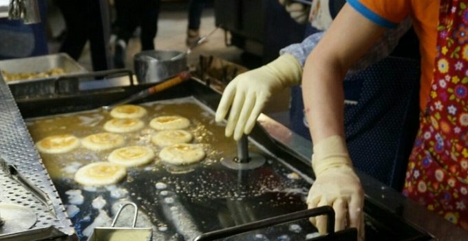 釜山美食 - 南浦洞小吃堅果糖餅 (南浦洞)