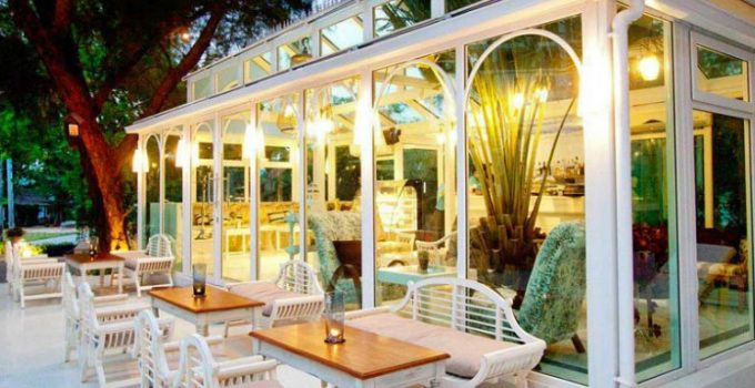 芭堤雅歐式海邊浪漫玻璃屋 - The Glass House Beachfront Restaura