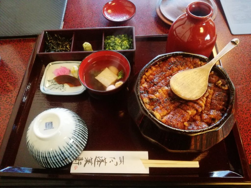 【名古屋美食】名古屋4大人氣美食大比拼 手羽先+鰻魚飯三食+味噌豬排+... 名古屋美食
