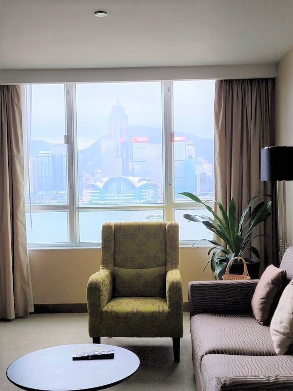 【香港港青酒店Staycation】高CP值海景套房飽覽無敵維港海景 恒溫泳池+海鮮自助餐+酒店入面居然有…? 香港港青酒店Staycation