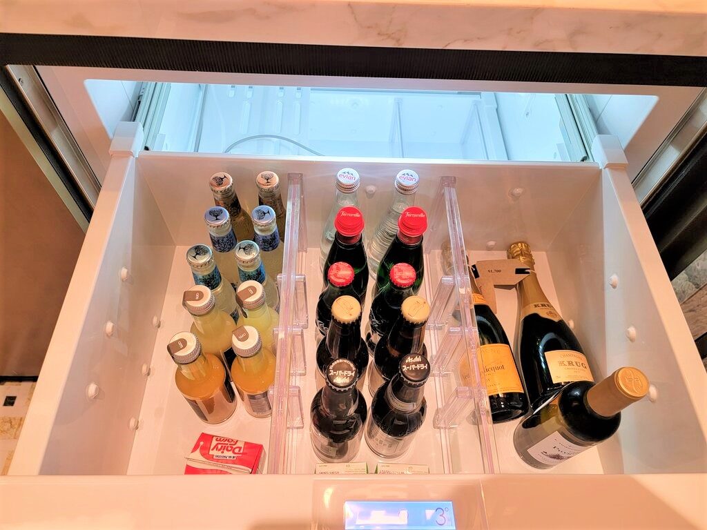 【港島香格里拉大酒店Staycation】全新裝修城景套房時尚精緻 海鮮美饌自助晚餐風味無窮 港島香格里拉大酒店