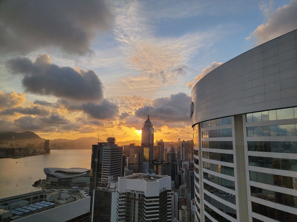 【港島香格里拉大酒店Staycation】全新裝修城景套房時尚精緻 海鮮美饌自助晚餐風味無窮 港島香格里拉大酒店