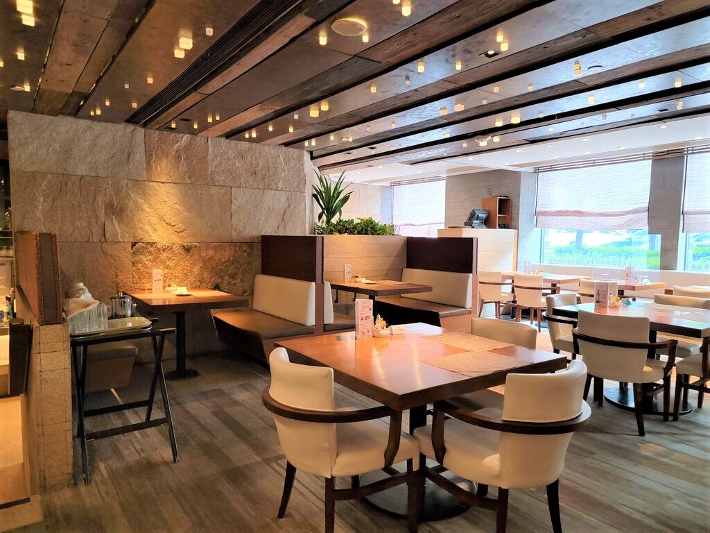 【香港港青酒店Staycation】高CP值海景套房飽覽無敵維港海景 恒溫泳池+海鮮自助餐+酒店入面居然有…? 香港港青酒店Staycation