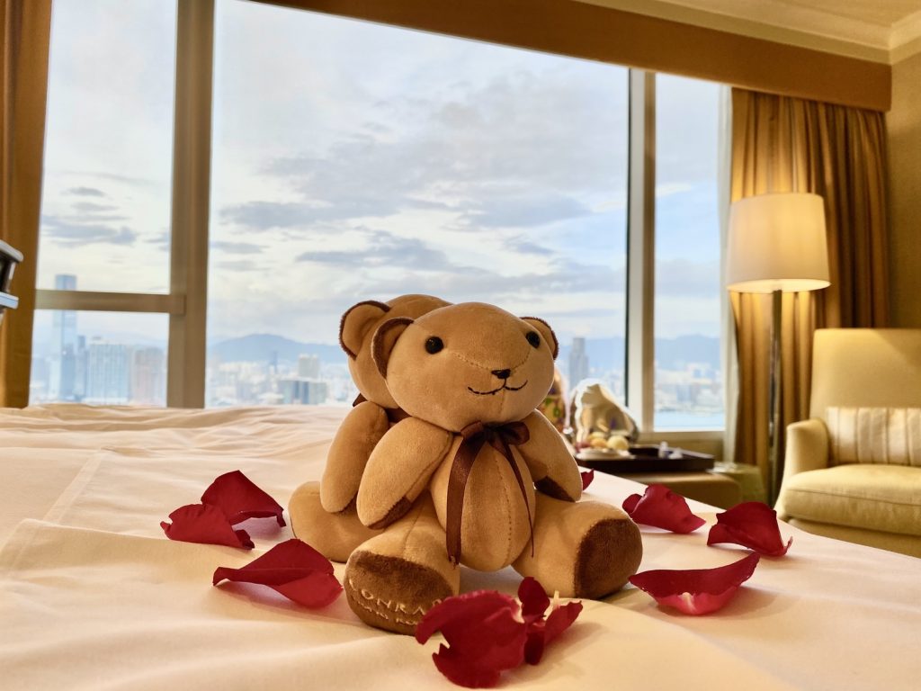 【香港酒店Staycation體驗大召集】星級酒店首選!人均$2XXX即可入住香港港麗酒店 睇盡維港醉人景致再加包午、晚兩餐 香港港麗酒店