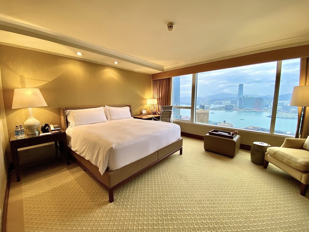 【香港酒店Staycation體驗大召集】星級酒店首選!人均$2XXX即可入住香港港麗酒店 睇盡維港醉人景致再加包午、晚兩餐 香港港麗酒店