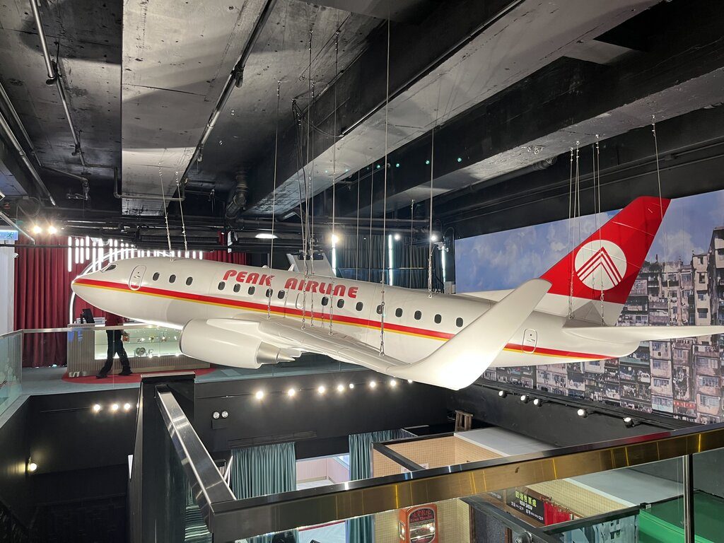 【山頂趣味時光留影館】$128+影盡5大區域22個特色場景 再推獨家「二人同行套票」打卡體驗舊香港情懷 趣味時光留影館