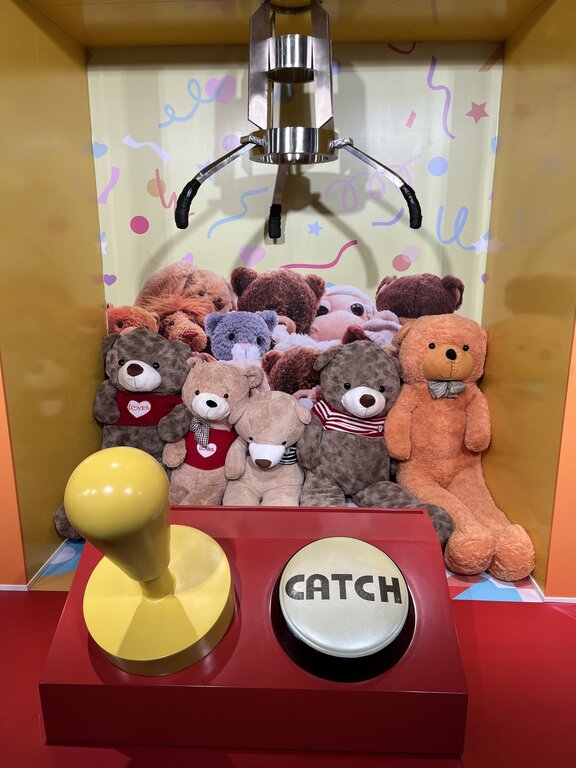 【山頂趣味時光留影館】$128+影盡5大區域22個特色場景 再推獨家「二人同行套票」打卡體驗舊香港情懷 趣味時光留影館