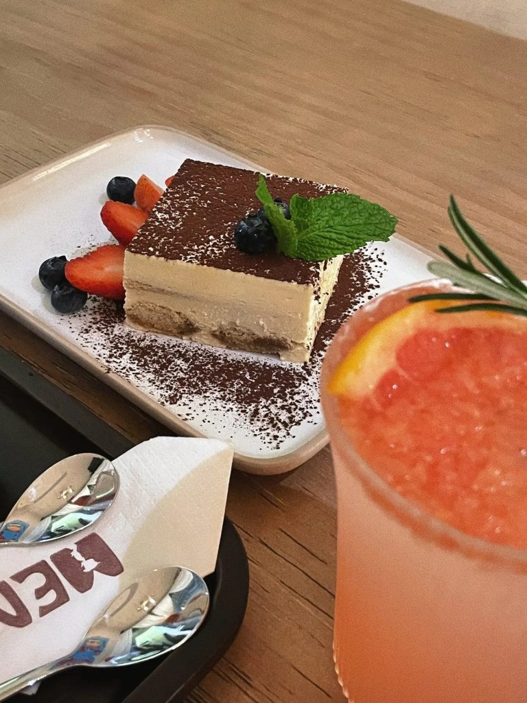 【深圳打卡Cafe】深圳自由行必備打卡熱點!深圳6大打卡人氣Café推介 仙氣夢幻歐陸花園 & 偽冰川露天美景 【深圳打卡Cafe】深圳自由行必備打卡熱點!深圳6大打卡人氣Café推介 仙氣夢幻歐陸花園 & 偽冰川露天美景
