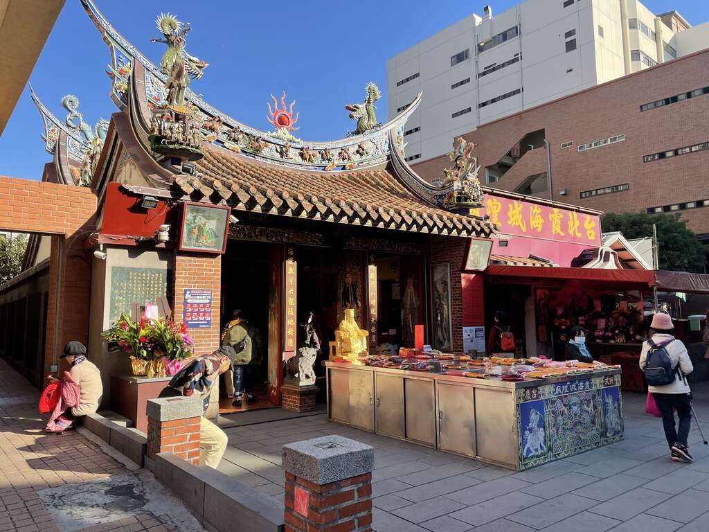 【台北新景點】2023台北自由行必備行程!走遍6大台北最新人氣景點 小京都日式庭園市集文青勝地 & 復古懷舊大稻埕迪化街 【台北新景點】2023台北自由行必備行程!走遍6大台北最新人氣景點 小京都日式庭園市集文青勝地 & 復古懷舊大稻埕迪化街