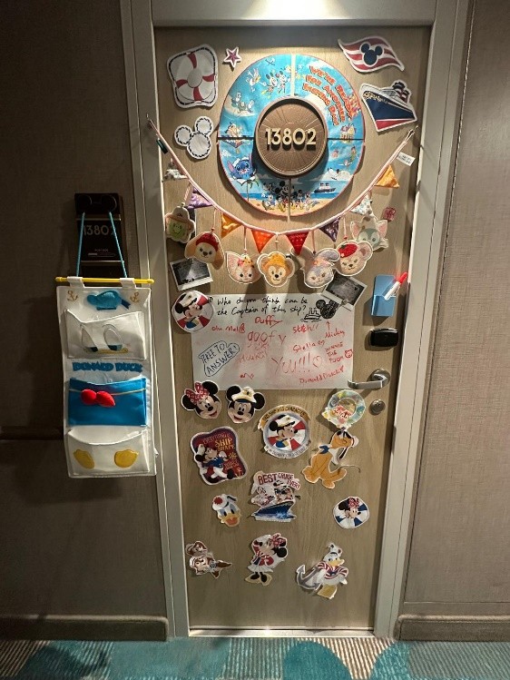 迪士尼郵輪的房門裝飾文化：讓你的艙門成為海上焦點